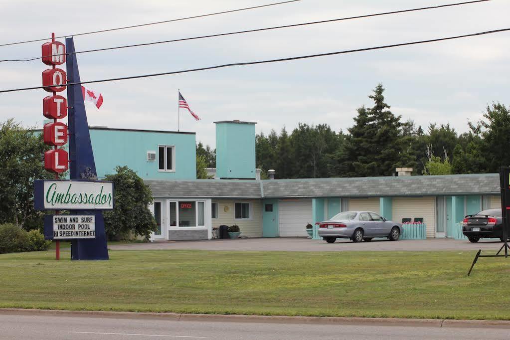 Ambassador Motel Sault Ste. Marie Buitenkant foto
