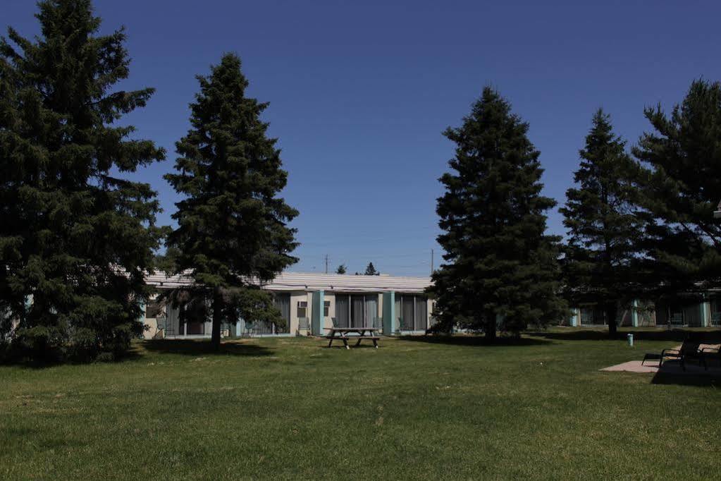 Ambassador Motel Sault Ste. Marie Buitenkant foto